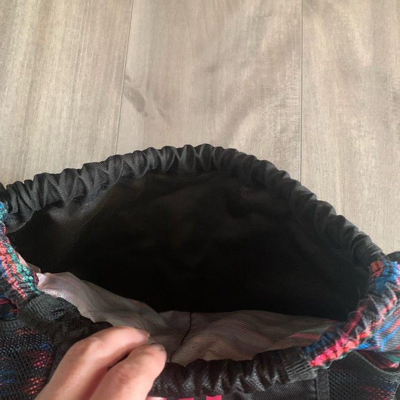 Adidas gym bag - Picture 3 of 9